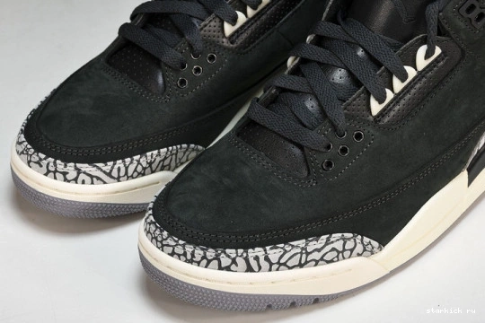 3 Retro CK9246-001 CK9246-001 WMNS “Off Jordan Noir”  1010